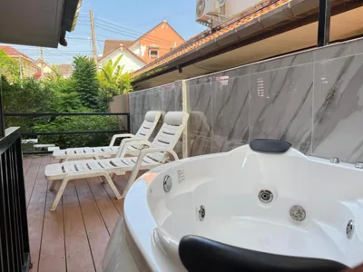 Villa deux chambres — Angel Pool Villa Phuket - indoor Warm pool -free airport pick up